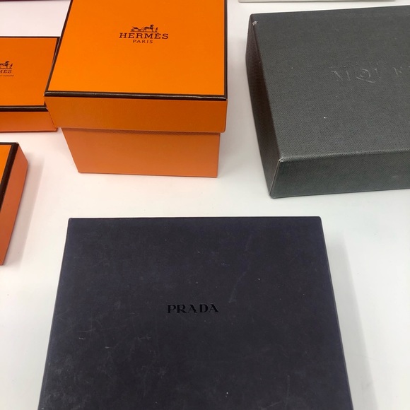 Authentic Designer Gift Boxes Great condition - Picture 3 of 6